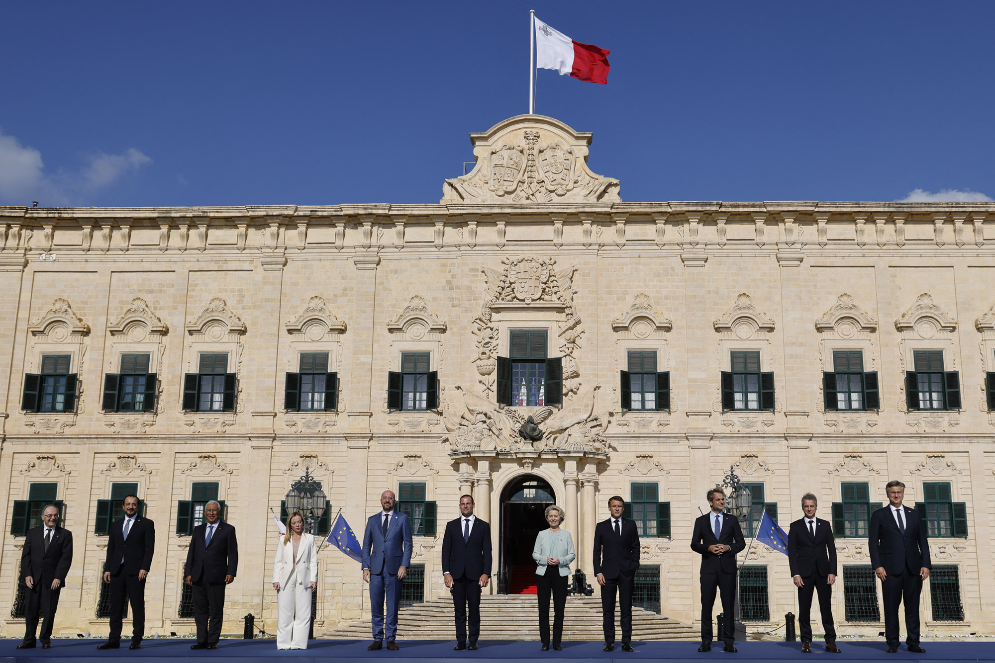 Family_picture-Malta-EU_MED_9-AFP---Ludovic-MARIN