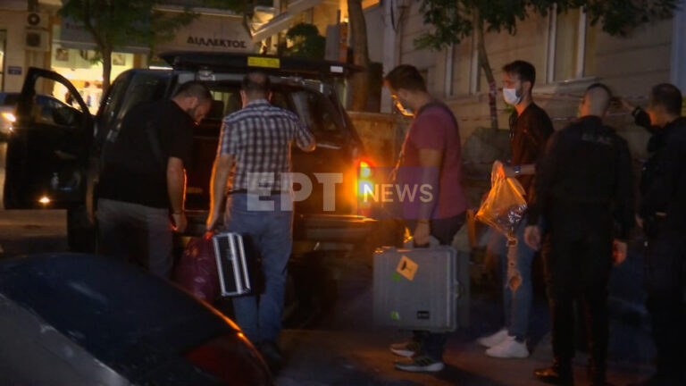 Κολωνάκι: Βρέθηκαν χειροβομβίδες, φυσίγγια και πυρομαχικά σε αποθήκη