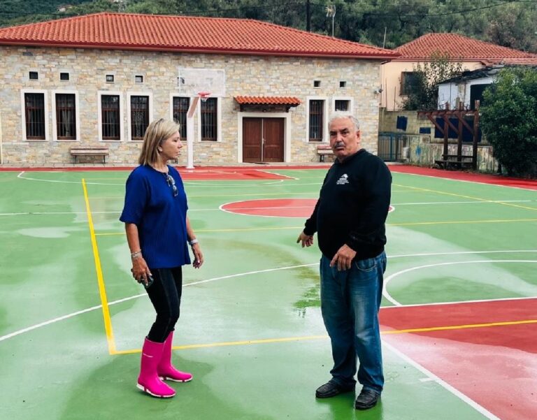 Η Ζέττα Μακρή σε σχολικές μονάδες στις πληγείσες περιοχές της Μαγνησίας