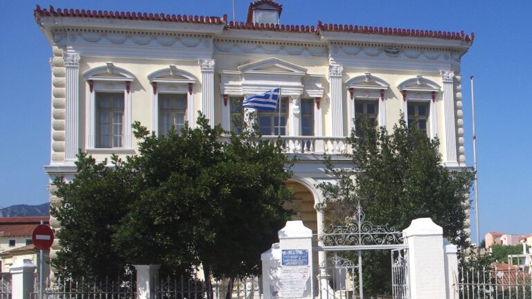 Σάμος: Φοιτήτριες μαζί μάνα και κόρη στο Πανεπιστήμιο Αιγαίου
