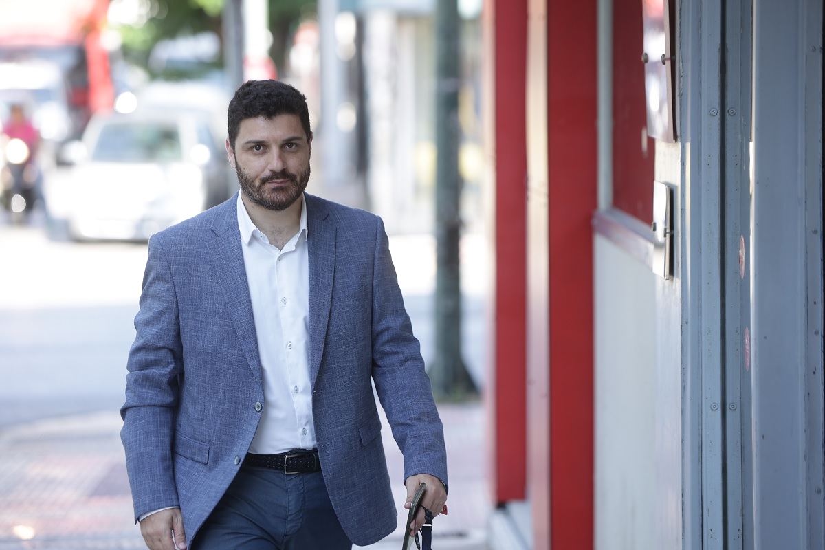 Δ. Τεμπονέρας στο Πρώτο: Τα δύσκολα είναι μπροστά μας – Να φύγουμε από τη λογική των μεγαλομετόχων στο ΣΥΡΙΖΑ (audio)