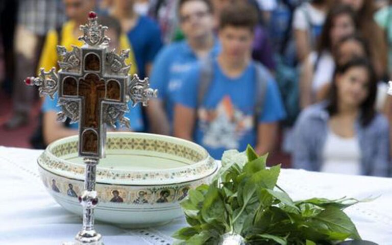 Στον Αλμυρό του Βόλου οι επίσημοι αγιασμοί για Πρωτοβάθμια και Δευτεροβάθμια Εκπαίδευση του ν. Μαγνησίας
