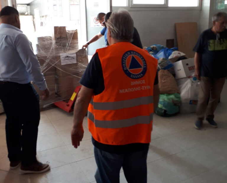 Φθάνει στον δήμο Παλαμά η πρώτη αποστολή ανθρωπιστικής βοήθειας του δήμου Νεάπολης-Συκεών