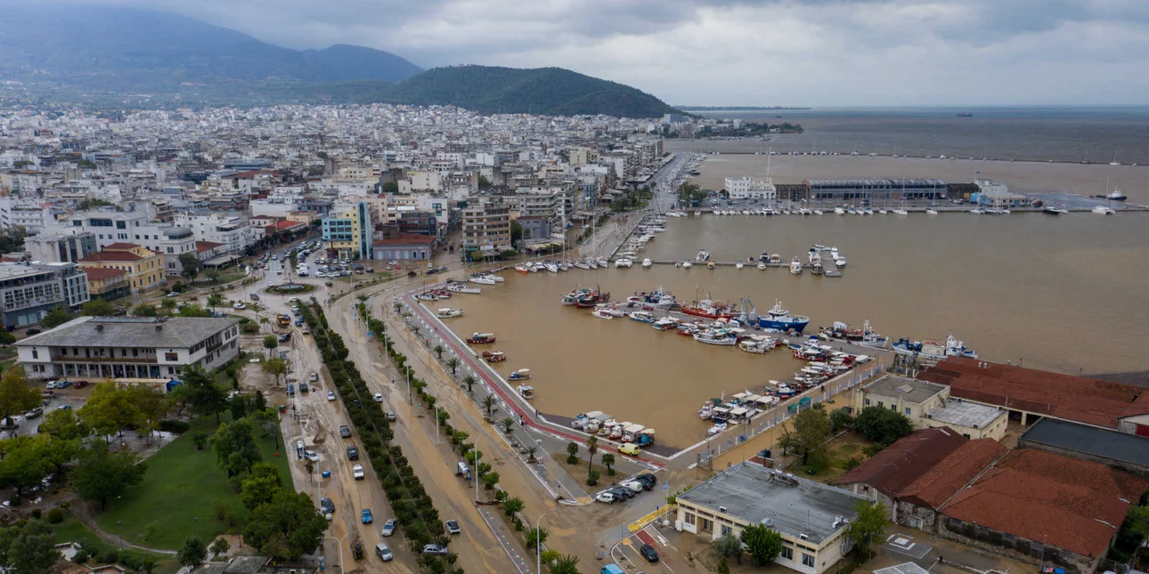 πλημμυρισμένο λιμάνι