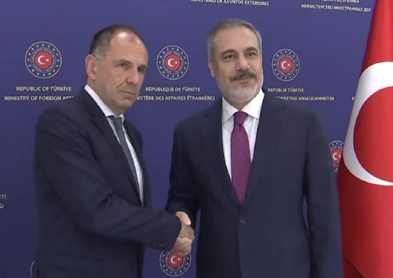 Ολοκληρώθηκε η συνάντηση Γεραπετρίτη – Φιντάν στην Άγκυρα – Σε εξέλιξη το γεύμα εργασίας