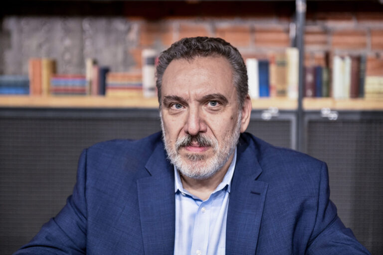 Όθων Ηλιόπουλος: Όλα υπό συζήτηση, αν χρειαστεί να παραιτηθώ για να γίνει βουλευτής ο Κασσελάκης – Δεν μου έχει ζητήσει κανείς τίποτα