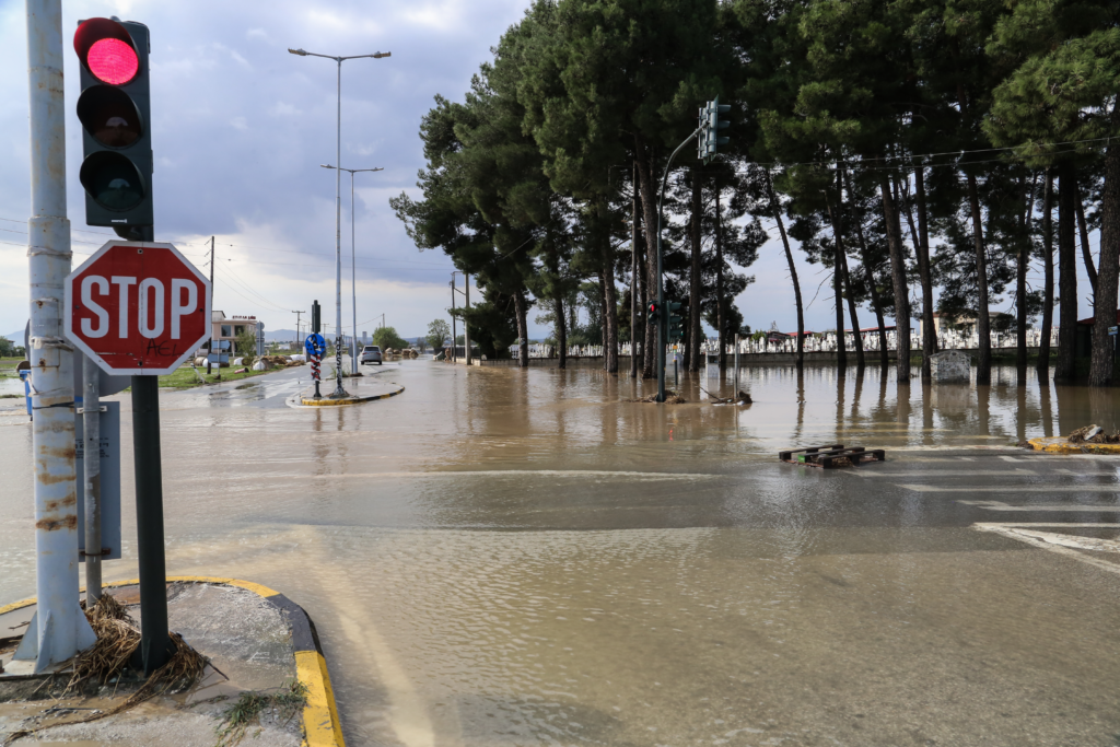 Καταστροφές “Elias”: 200.000 στρέμματα κάτω από το νερό στη Μαγνησία – Τεράστιες ζημιές σε Βόλο, Λάρισα και Εύβοια