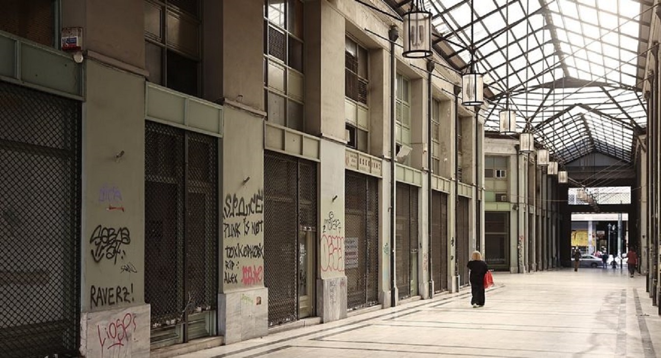 Έρευνα: Κλειστό ένα στα 4 εμπορικά καταστήματα στο κέντρο της Αθήνας