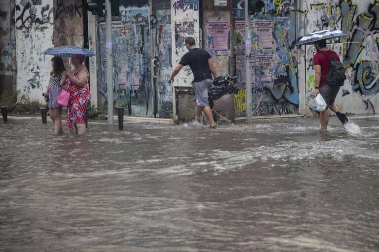 Θεσσαλονίκη: Πώς θα εξελιχθούν τα καιρικά φαινόμενα – Εκ παραδρομής ήχησε το 112