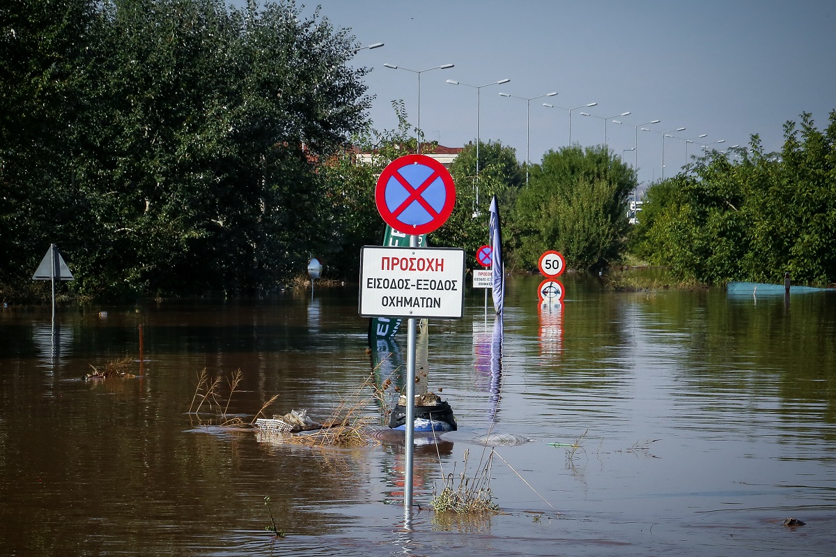 ΠΛΗΜΜΥΡΕΣ ΣΤΗ ΠΕΡΙΟΧΗ ΤΗΣ ΛΑΡΙΣΑΣ ΑΠΟ ΤΟ ΚΥΜΑ ΚΑΚΟΚΑΙΡΙΑΣ DANIEL - ΥΠΕΡΧΕΙΛΙΣΗ ΤΟΥ ΠΗΝΕΙΟΥ (ΛΕΩΝΙΔΑΣ ΤΖΕΚΑΣ / EUROKINISSI)