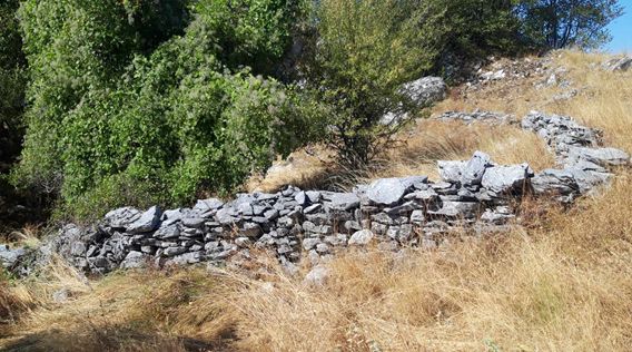 Αυτοψία αρχαιολόγων στο αρχαίο τείχος της Οξυάς στην Καρυά Ολύμπου