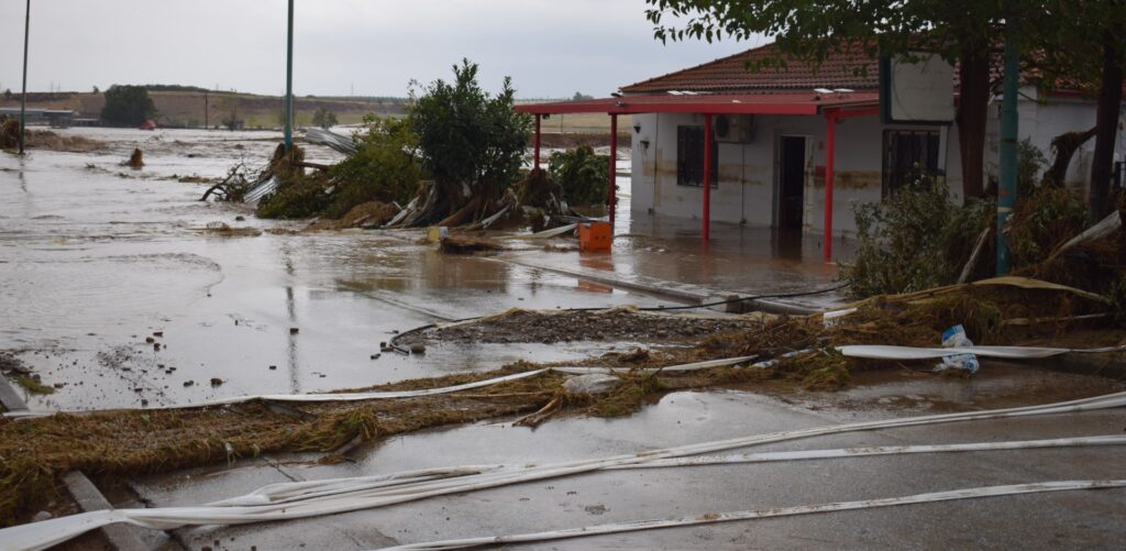 Εικόνες βιβλικής καταστροφής από τις πλημμύρες στον δήμο Κιλελέρ