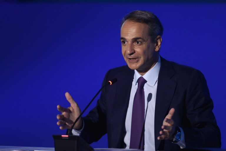 Τα μέτρα που επεξεργάζεται η κυβέρνηση ενόψει ΔΕΘ – Έμφαση σε ακρίβεια, στεγαστικό και δημογραφικό