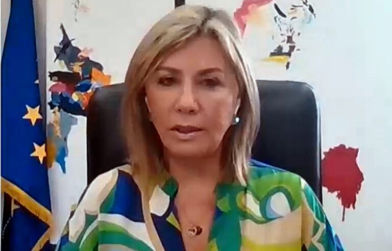 Πότε θα ανοίξουν τα σχολεία στη Θεσσαλία – Τι είπε στην ΕΡΤ η υφ. Παιδείας Ζέττα Μακρή