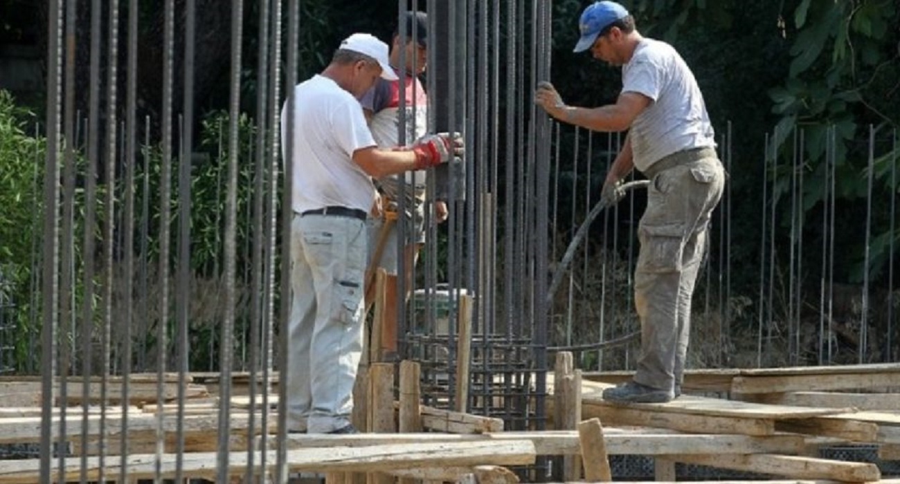 «Ανθίζουν» οι κατασκευές: Αύξηση 11,7% σε ετήσια βάση