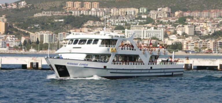 Σάμος : Οι Τούρκοι επισκέπτες εξακολουθούν να τονώνουν την αγορά του νησιού
