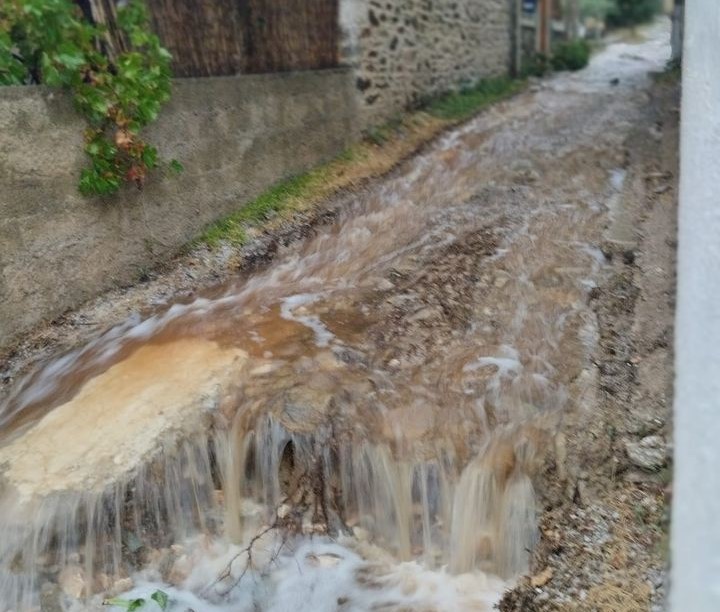 Μαγνησία: Δοκιμάζεται σκληρά από την κακοκαιρία Daniel – Μεγάλες καταστροφές – Εγκλωβίστηκαν οδηγοί