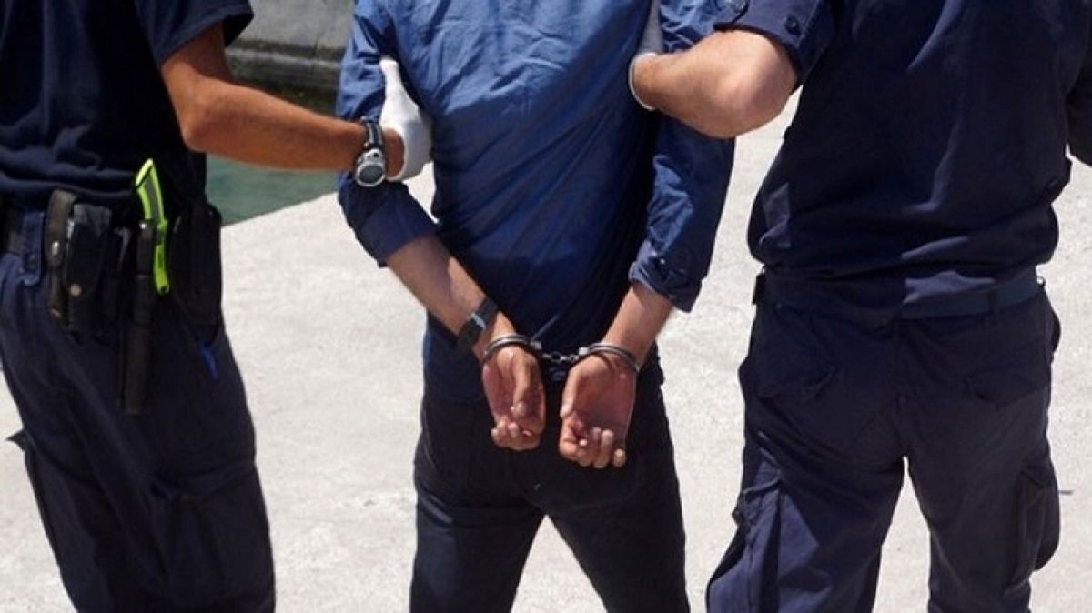 Ζάκυνθος: Σύλληψη άνδρα που παρέλαβε με κούριερ 4 κιλά κάνναβη