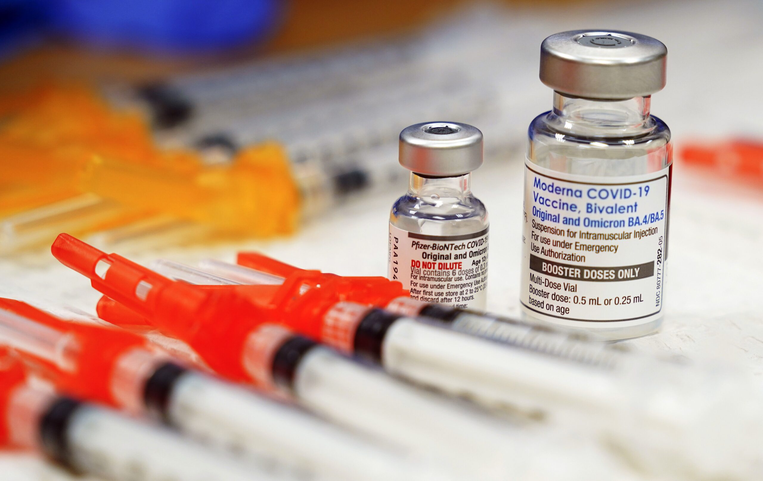 Παγκόσμιος Οργανισμός Υγείας: «Απίστευτα χαμηλά» τα ποσοστά εμβολιασμού κατά της Covid-19 και της γρίπης