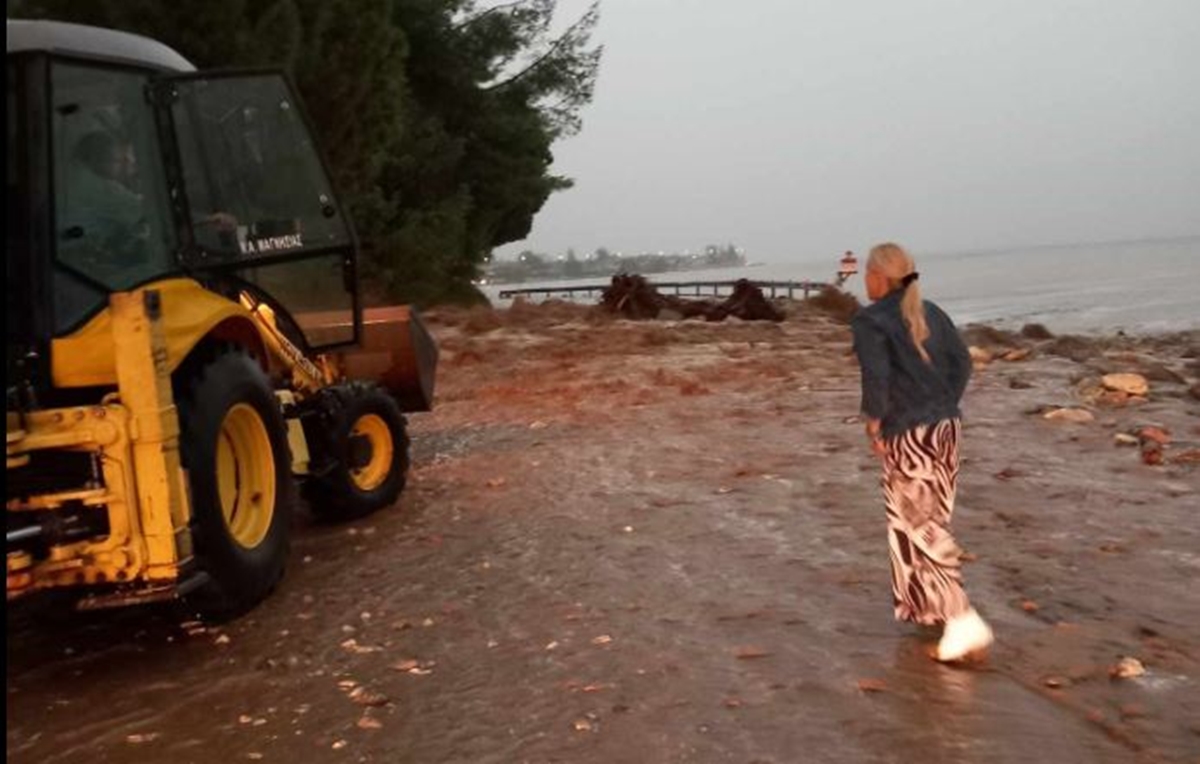 Bιβλική καταστροφή με έναν νεκρό και έναν αγνοούμενο στο Βόλο – Δραματικά βίντεο από τις πλημμύρες