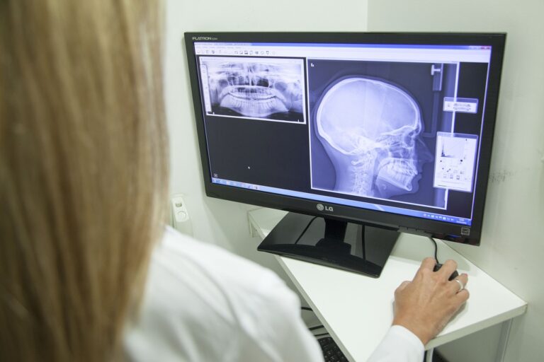 Μελέτη: Η ανισότητα των φύλων αποτελεί εμπόδιο για τη θεραπεία του καρκίνου στις γυναίκες