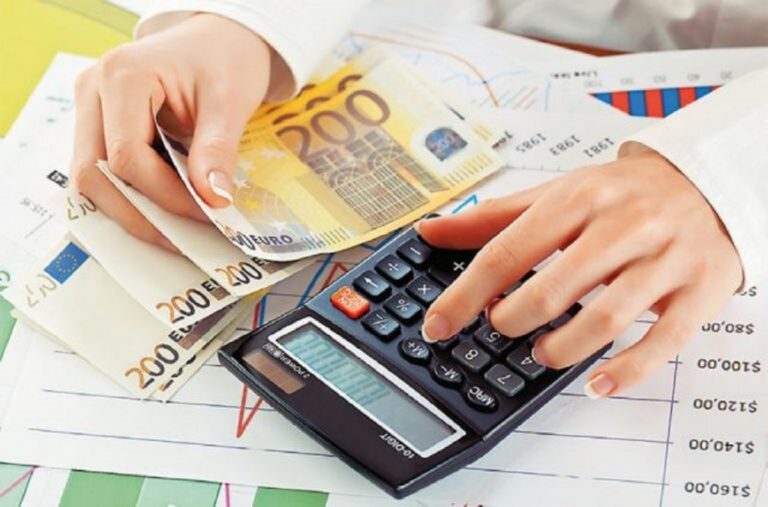 Έρχονται νέες φοροελαφρύνσεις στη ΔΕΘ: Οι προτάσεις που εξετάζονται και οι δύο παράγοντες που θα κρίνουν τις αποφάσεις