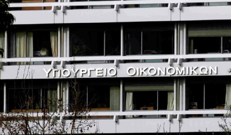 Φορολογικό νομοσχέδιο: Σε 5 μέτωπα το «σαφάρι» της φοροδιαφυγής – Επανεξετάζονται τα πρόστιμα