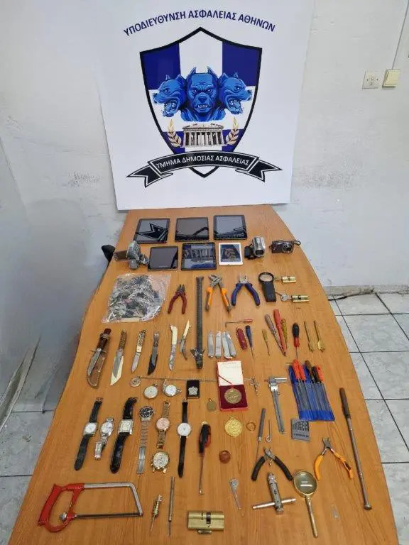 Αστυνομική επιχείρηση για τα «εγκλήματα δρόμου»: Συνελήφθησαν 8 άτομα, εξιχνιάστηκαν 17 κλοπές και 12 ληστείες