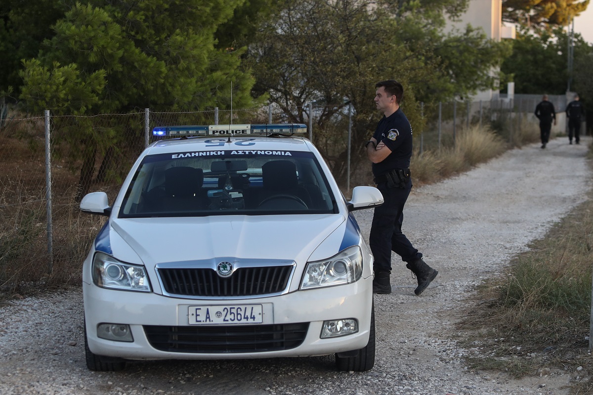 Μακελειό στην Αρτέμιδα: Προφυλακίστηκαν οι δύο Τούρκοι συλληφθέντες μετά τις απολογίες τους