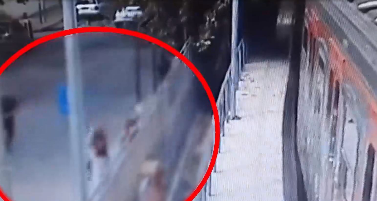 Βίντεο ντοκουμέντο από την επίθεση σε ανήλικους στον σταθμό της Κηφισιάς – Συνελήφθη ο αρχηγός της σπείρας