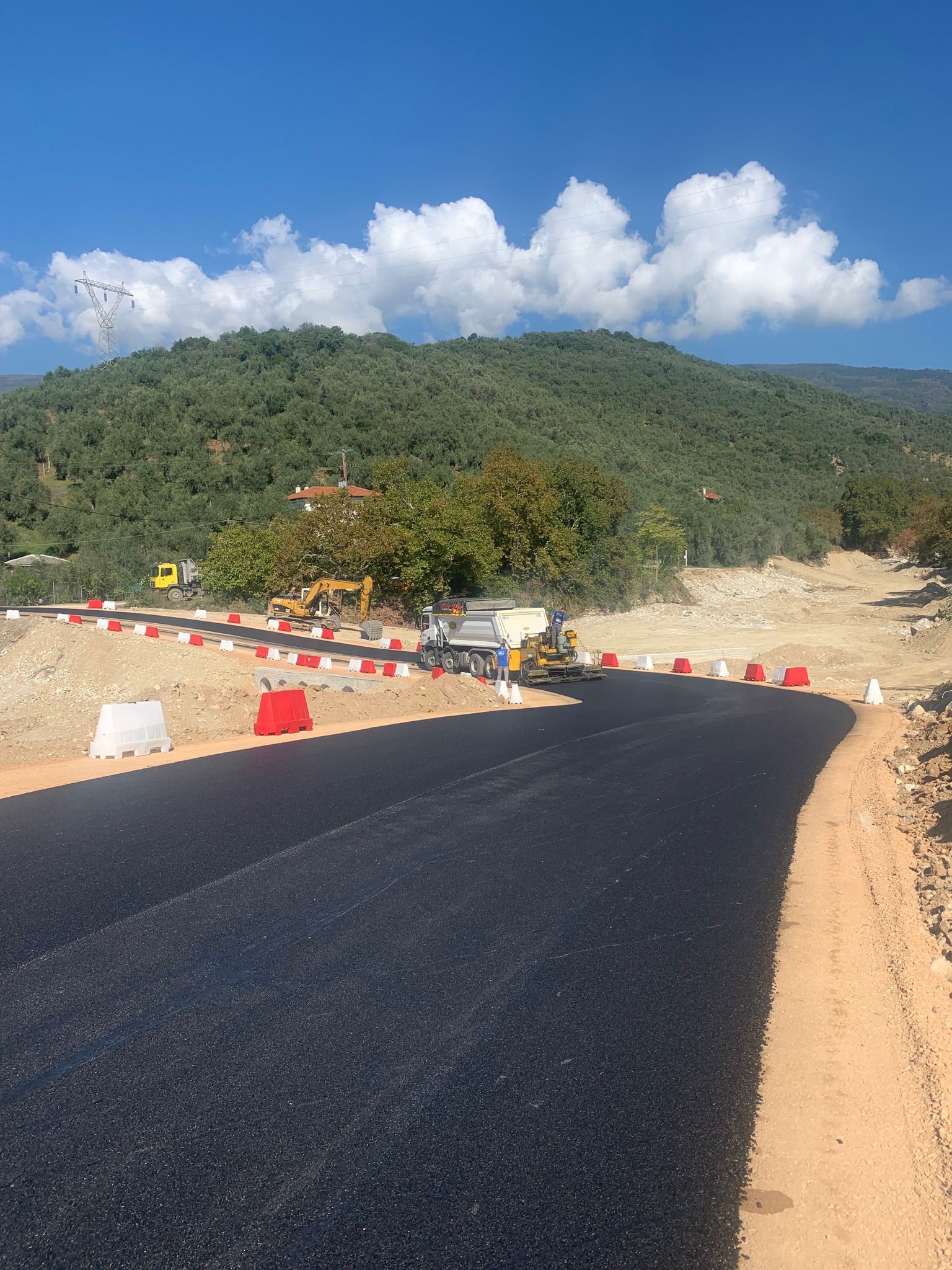 Ν. Πήλιο: Στην κυκλοφορία η διάβαση βαρέων οχημάτων ανάντι της γέφυρας Μπελεγρίνο