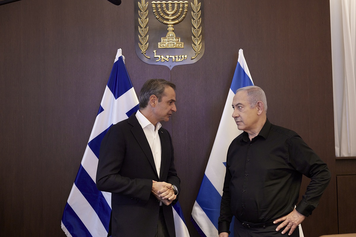 Αντιδράσεις των κομμάτων της αντιπολίτευσης για την παρουσία του πρωθυπουργού στο Ισραήλ