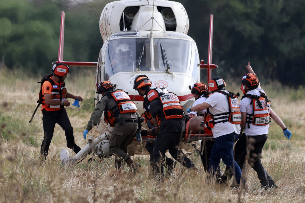 Προετοιμασία χερσαίων επιχειρήσεων από το Ισραήλ – Με επέκταση των χτυπημάτων απειλεί η Χαμάς