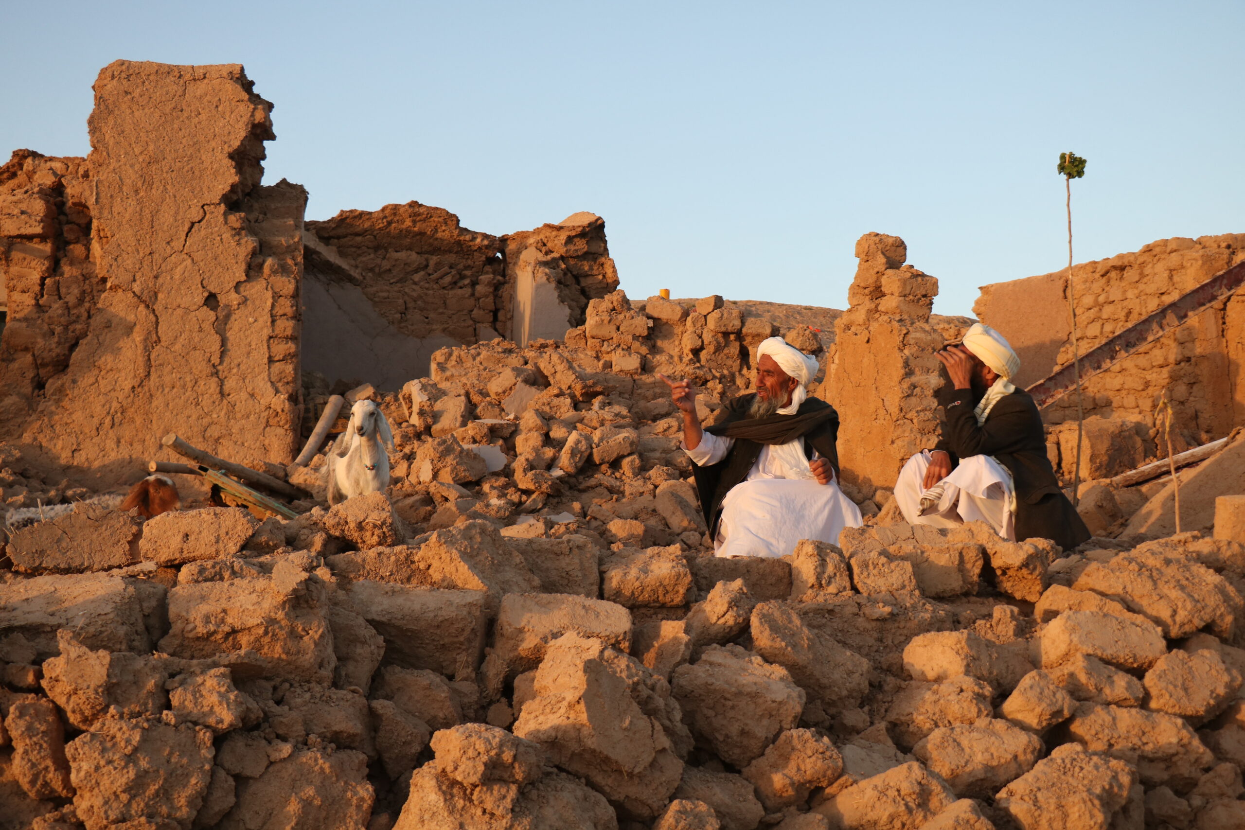 Αφγανιστάν: Πάνω από 100 νεκροί και 1.000 τραυματίες από τον σεισμό 6,3 Ρίχτερ