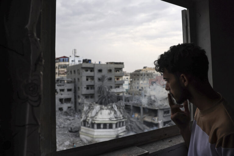 Πόλεμος στο Ισραήλ: Ο Μασκ συστήνει λογαριασμούς με αντισημιτικό περιεχόμενο