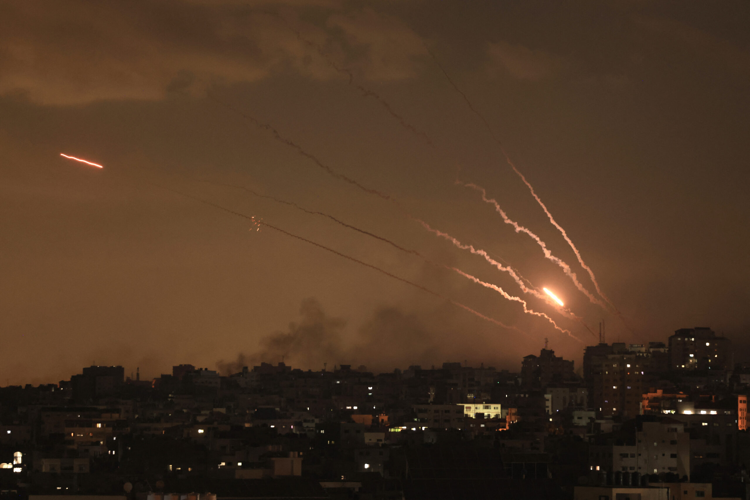 Πόλεμος στο Ισραήλ: Απειλούν με πυραύλους το Τελ Αβίβ – Στην τελική ευθεία οι προετοιμασίες για την «χερσαία επίθεση» στη Γάζα