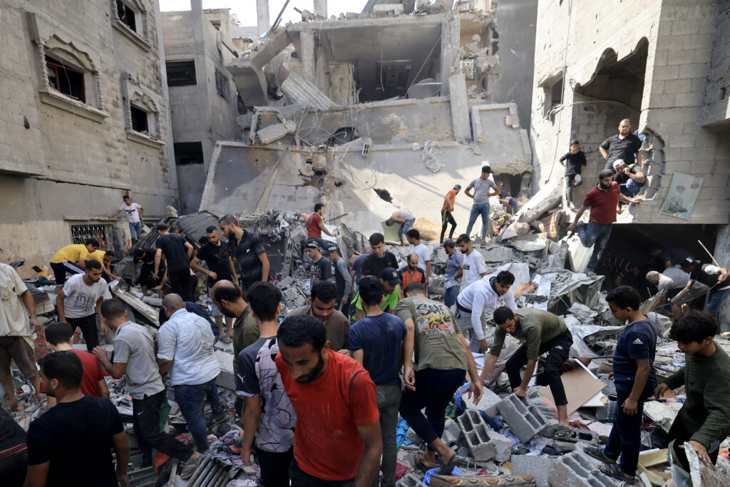 Ισραηλινό σφυροκόπημα στη Γάζα: Όλα έτοιμα για μια χερσαία επιχείρηση