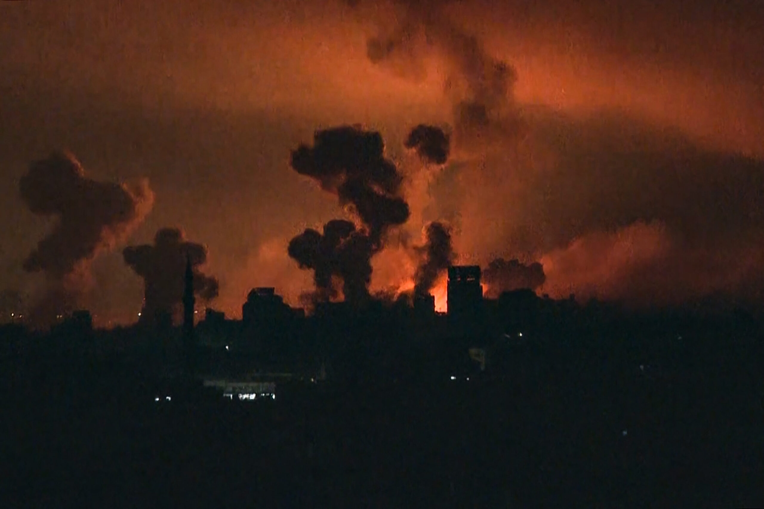 Ολονύκτια επιδρομή του Ισραήλ στη Γάζα – Απόσυρση των μονάδων του τις πρωινές ώρες