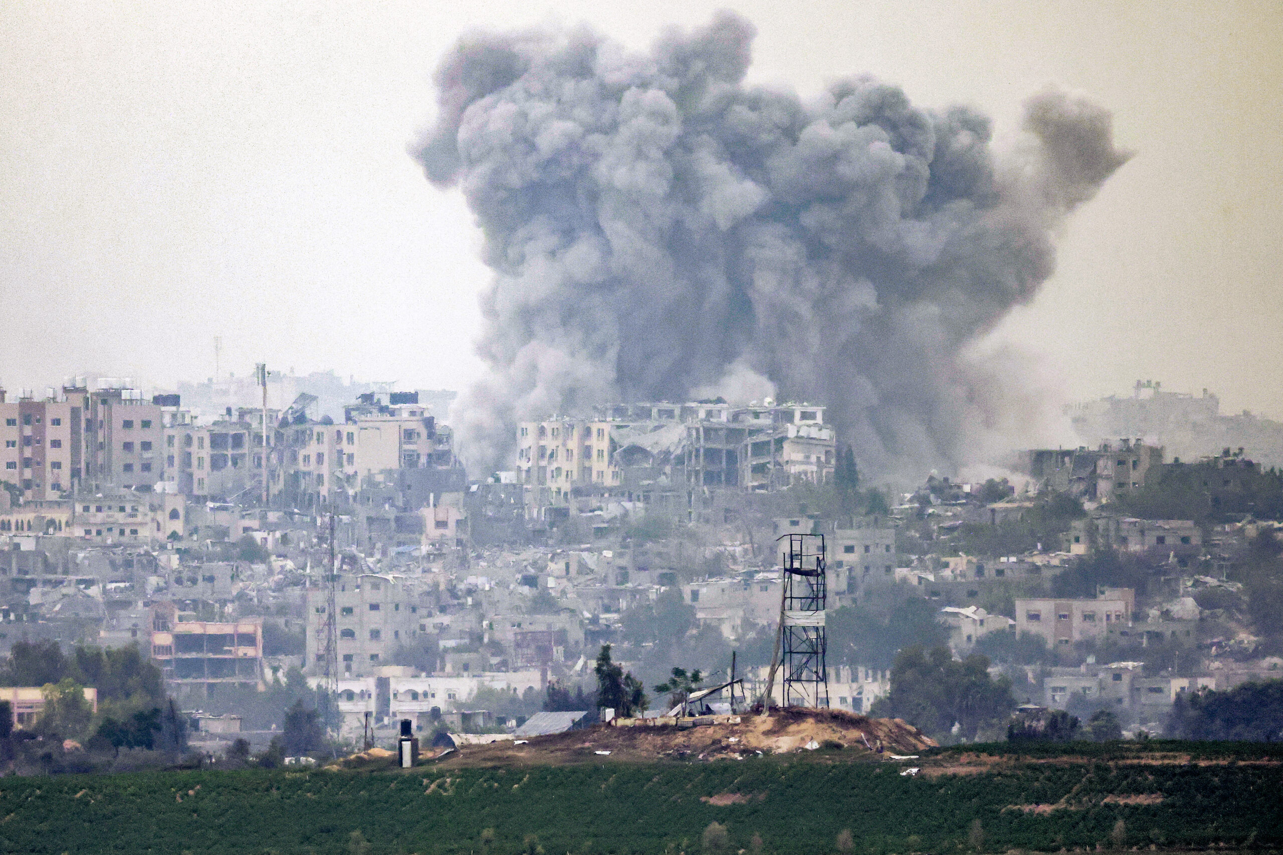 Σκληρές μάχες στο κέντρο της Γάζας:  Βίντεο με ομήρους από την Ισλαμική Τζιχάντ – «4ωρες καθημερινές παύσεις» προανήγγειλε ο Λευκός Οίκος