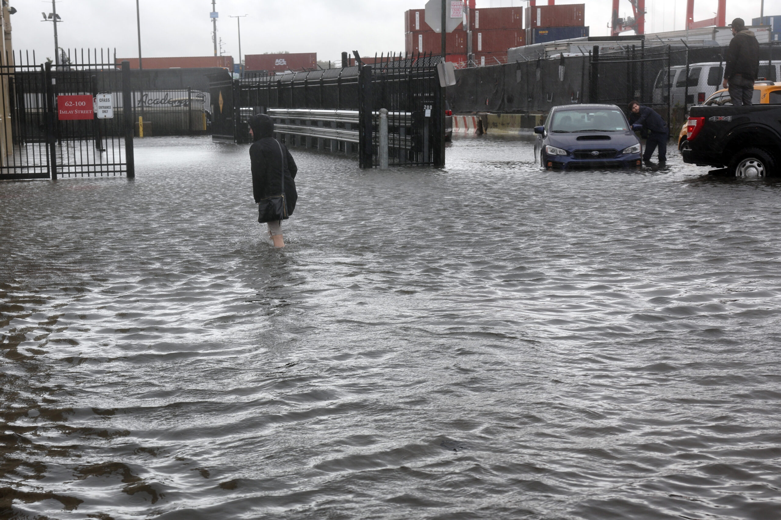 Heavy Rains Cause Flash Flooding In Parts Of New York City