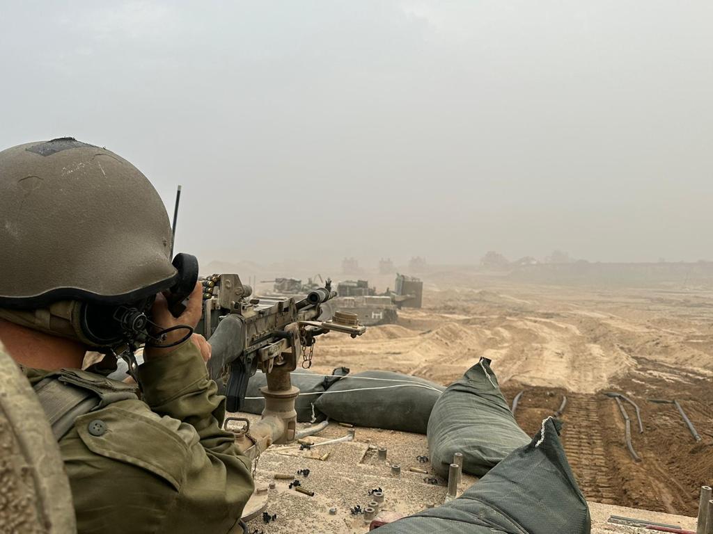 Ισραηλινά τανκς στα περίχωρα της Γάζας – Σε πλήρη εξέλιξη η δεύτερη φάση του πολέμου