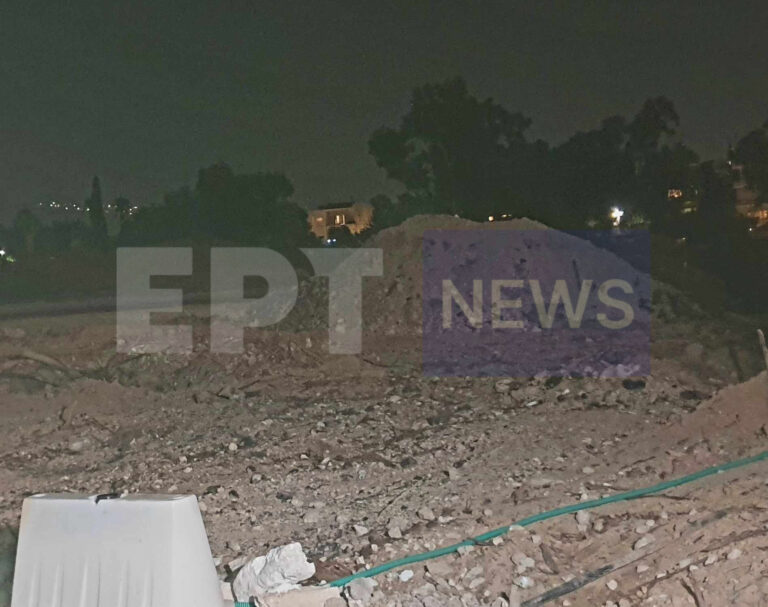 Φωτογραφία από το σημείο που βρέθηκε η βόμβα του Β’ Παγκοσμίου Πολέμου στην Ποσειδώνος