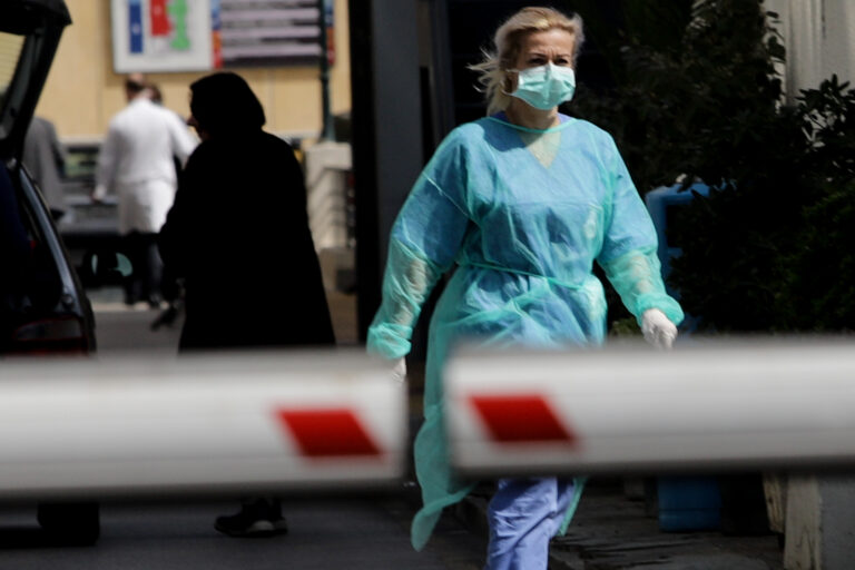 Έξαρση κορονοϊού και γρίπης φοβούνται οι ειδικοί – Τι προκαλεί η έλλειψη υγιεινής σε εμπόλεμες περιοχές: Τι είπε στην ΕΡΤ ο Γκ. Μαγιορκίνης