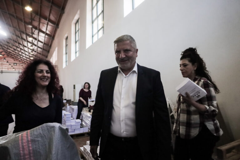 Απομάκρυνση φερτών υλικών από τον Κηφισό – Επίβλεψη στις εργασίες από τον Γιώργο Πατούλη