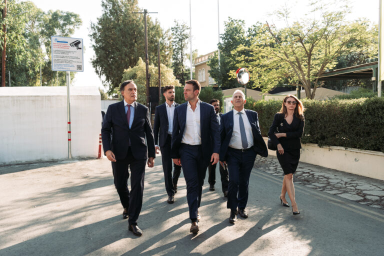 Επίσκεψη Κασσελάκη στην Κύπρο: Κλίμα συγκίνησης και πλήρης ενημέρωση για το Κυπριακό