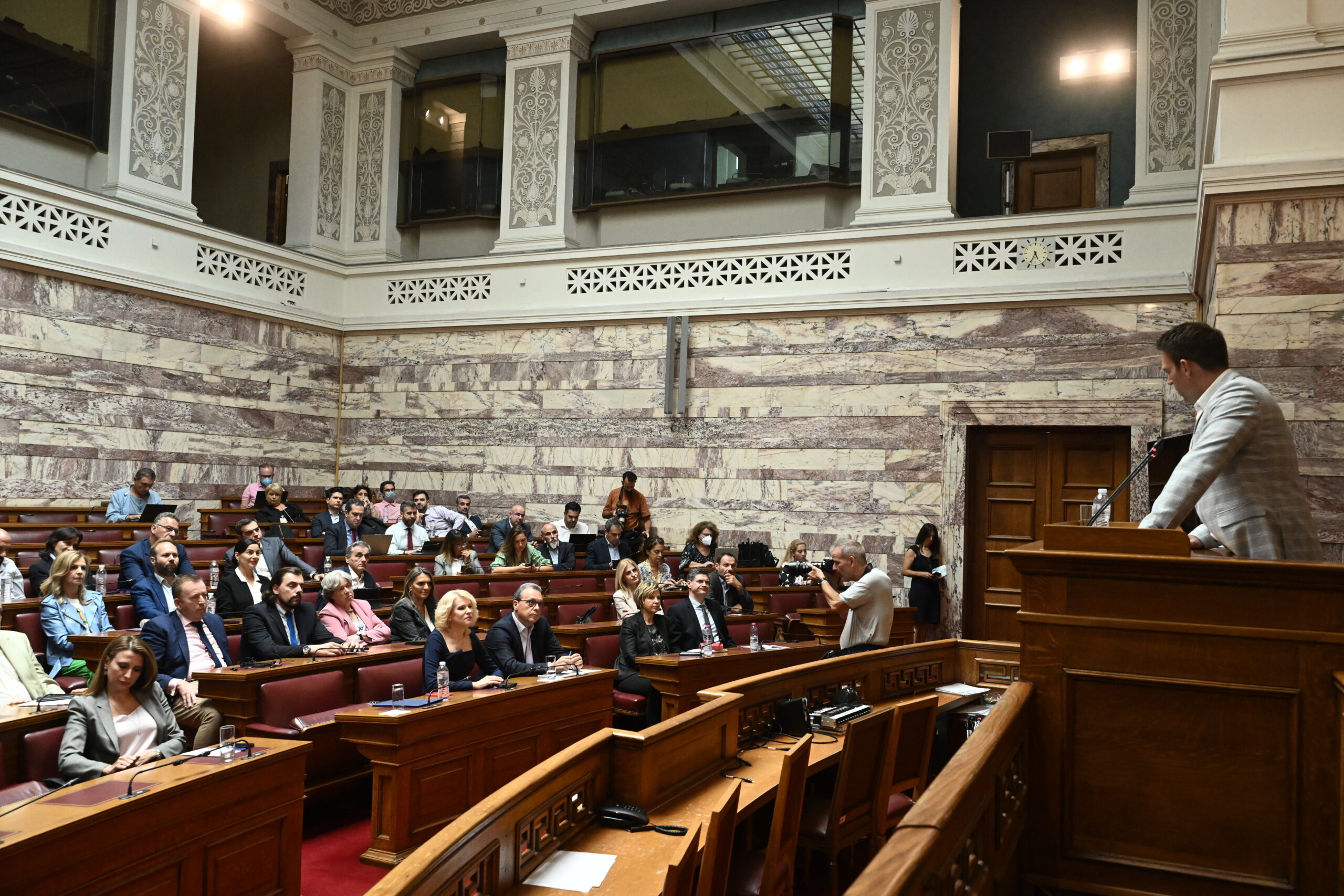 ΣΥΡΙΖΑ – Εσωκομματικό ρήγμα: Απειλεί τους διαφωνούντες ο Κασσελάκης – Το παρασκήνιο της σύνθεσης των τομεαρχών