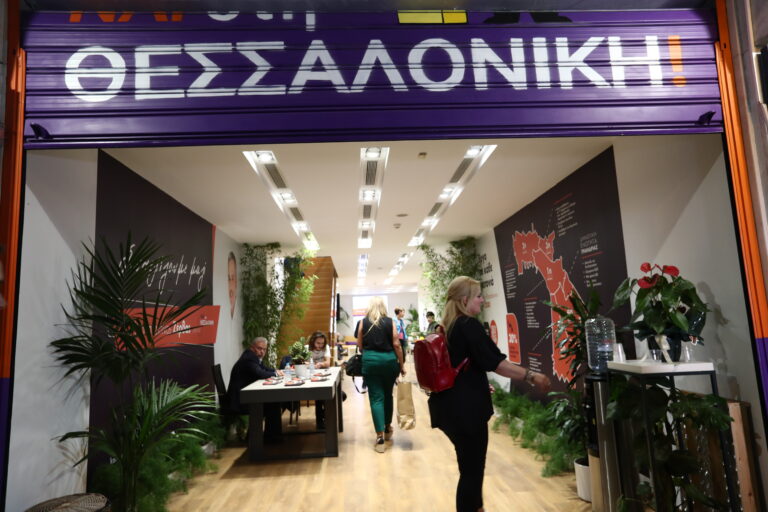 Θεσσαλονίκη: Αμηχανία στο εκλογικό κέντρο του Κ. Ζέρβα για τη μεγάλη διαφορά με τον Στέλιο Αγγελούδη