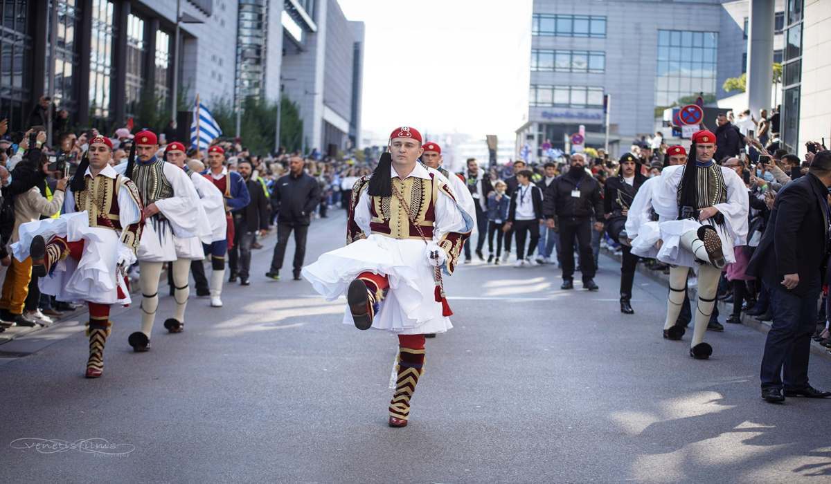 Η «καρδιά» του ελληνισμού χτυπάει στη Στουτγκάρδη