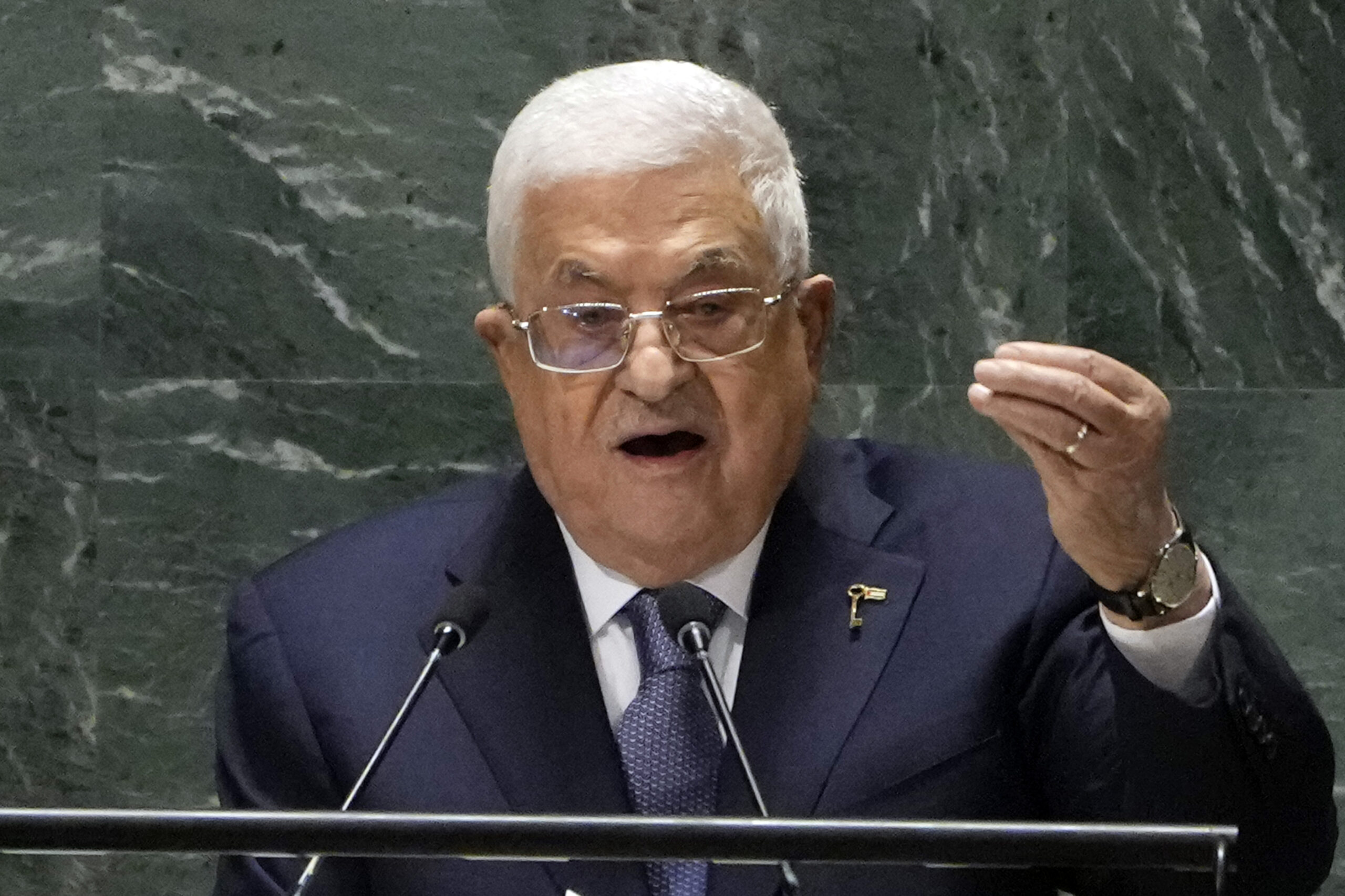 Αμπάς: Να παρέμβει άμεσα ο ΟΗΕ για να σταματήσει τη “συνεχιζόμενη ισραηλινή επίθεση