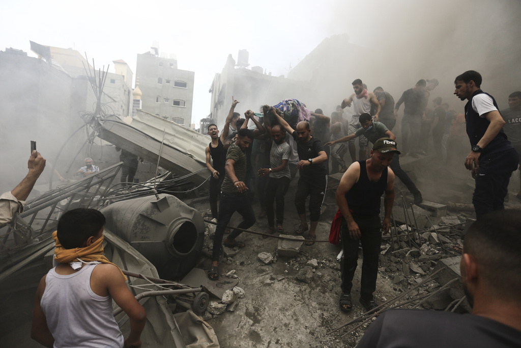 Σφοδροί βομβαρδισμοί του Ισραήλ στη Γάζα – Εκτόξευση ρουκετών στο Τελ Αβίβ από τη Χαμάς
